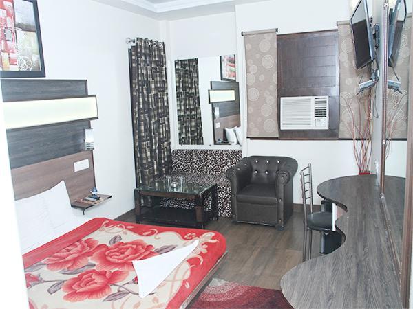 Hotel D-Dreamz Suites New Delhi Ngoại thất bức ảnh