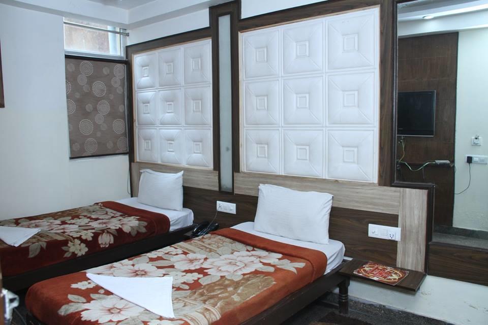 Hotel D-Dreamz Suites New Delhi Ngoại thất bức ảnh